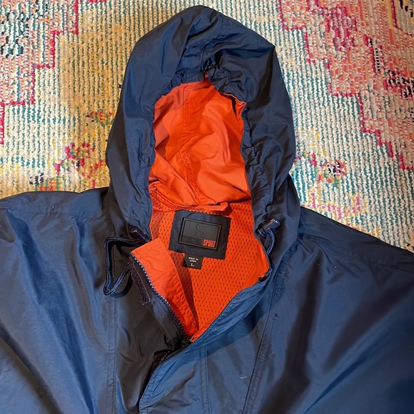 Men’s rain coat zip up. Perfect for running! - Picture 3 of 4